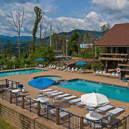 Mins To Gburg Sleeps 8 Hot Tub Arcade Area Pool Villa Gatlinburg Exterior foto